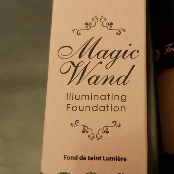 🚫SOLD🚫 Too Faced Magic Wand Foundation - Picture 2 of 5